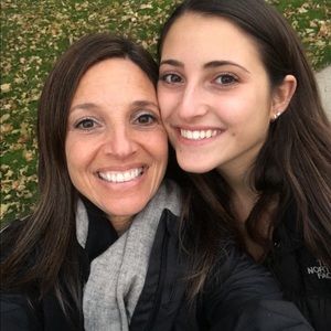 Meet your Posher, Stefanie